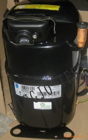 微電腦高（gāo）低溫試（shì）驗機